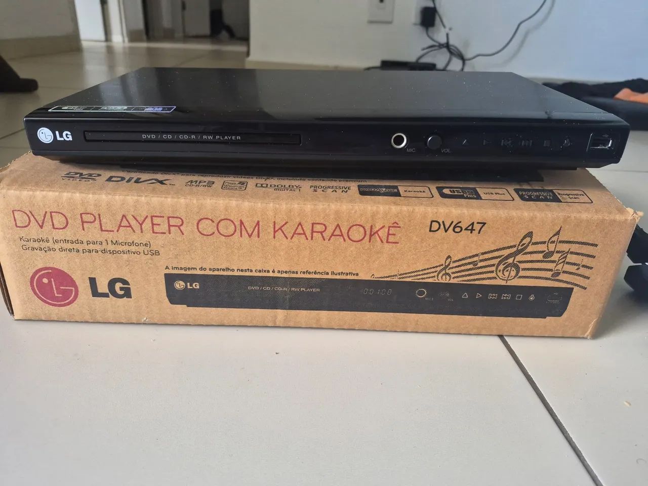 DVD PLAYER COM KARAOKÊ LG - Foto 2