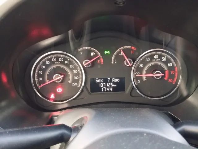 Fiat Palio Attractive 1.0 EVO Fire Flex 8V 5P 2017 - Foto 5