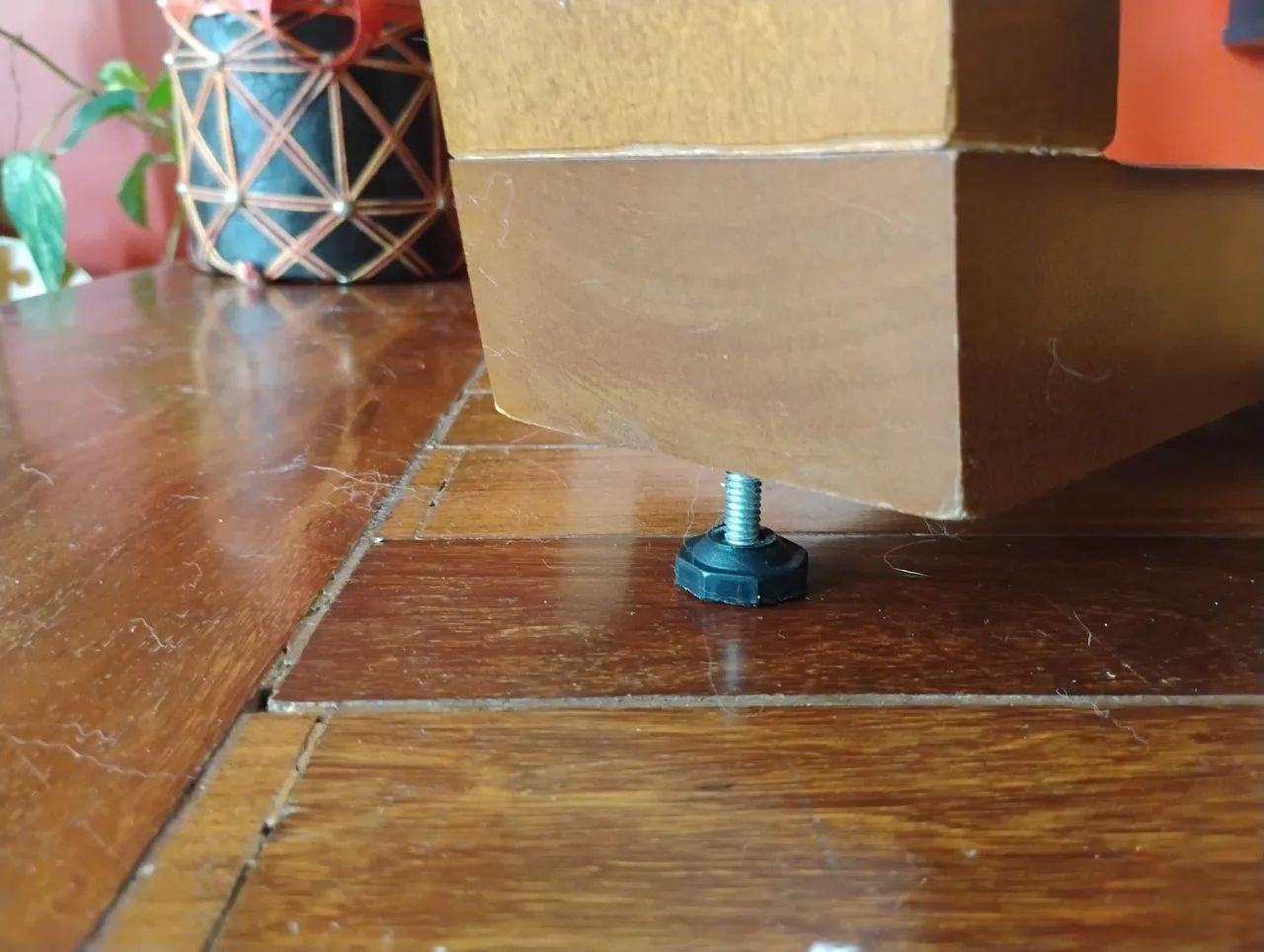 Mesa elegante de jantar com tampo de vidro  - Foto 2