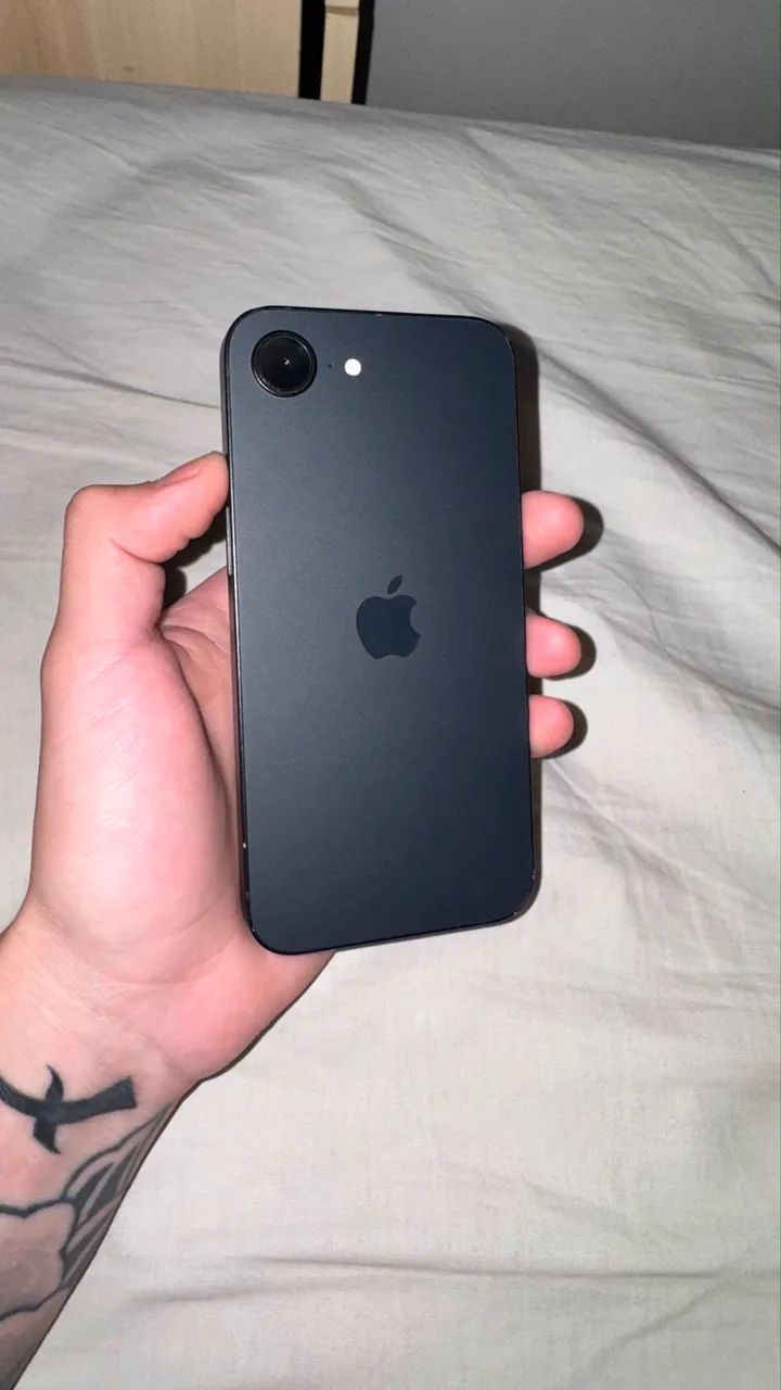 iPhone 16 e  - Foto 2