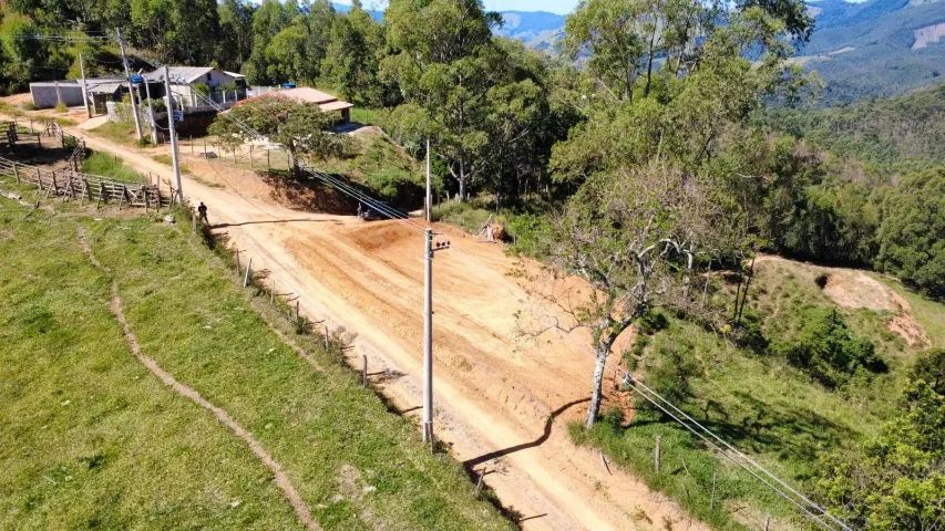 Terreno Joanópolis SP 280m² - 20min do centro - Luz e platô - Aceita proposta - Foto 3
