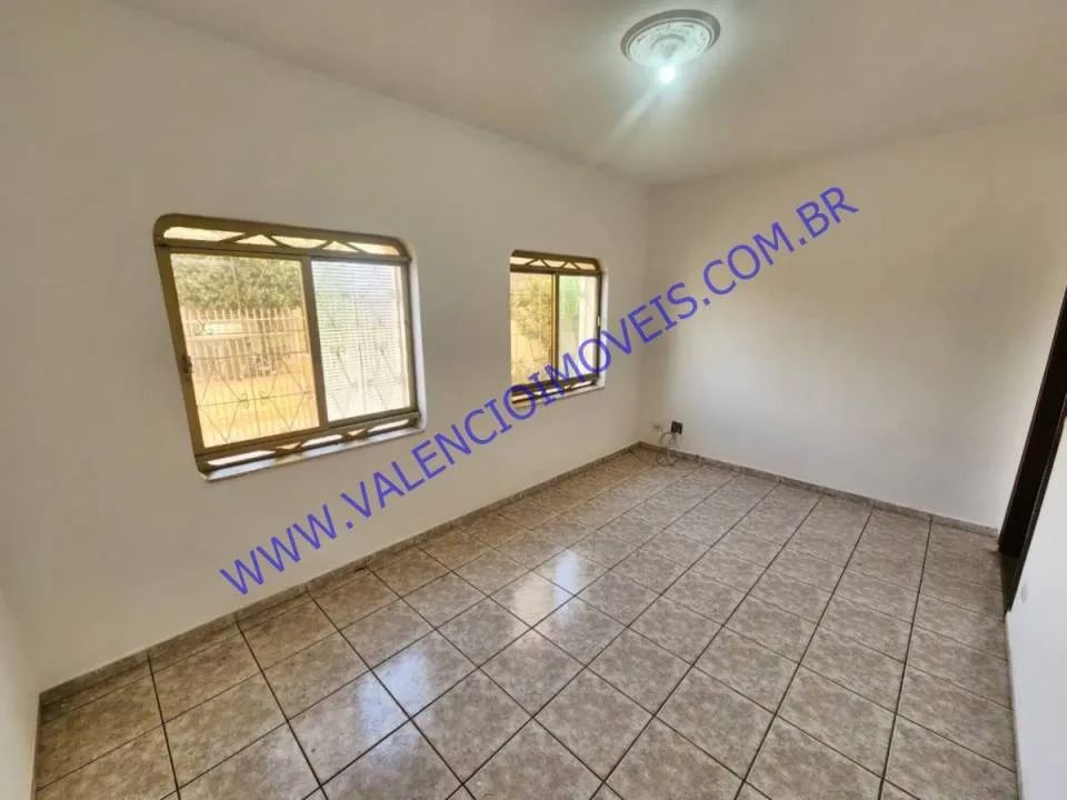 Casa com 3 dormitórios à venda, 123m² por R$ 450.000,00 - Vila Belvedere - Americana/SP