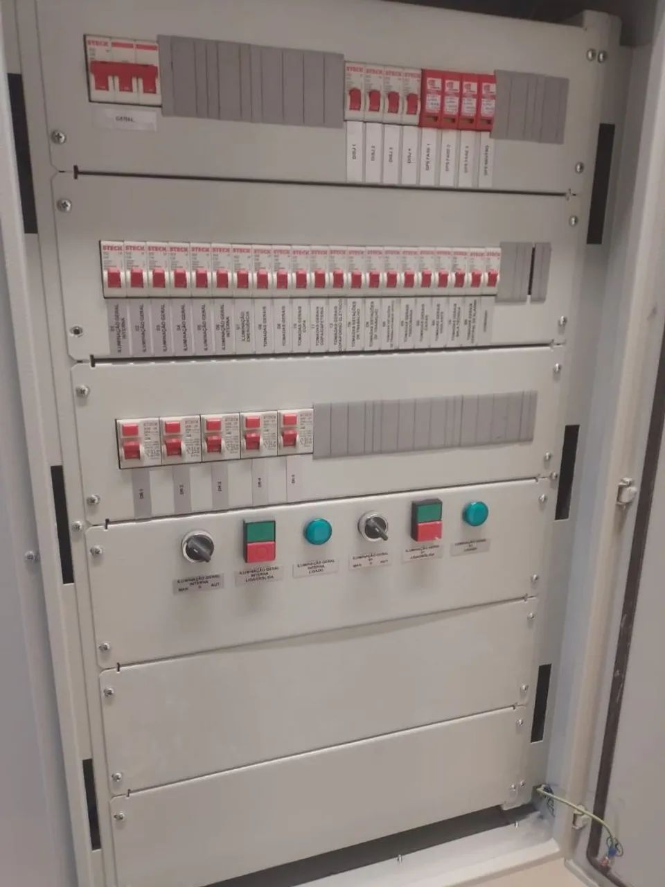 Eletricista Predial e Industrial  - Foto 4