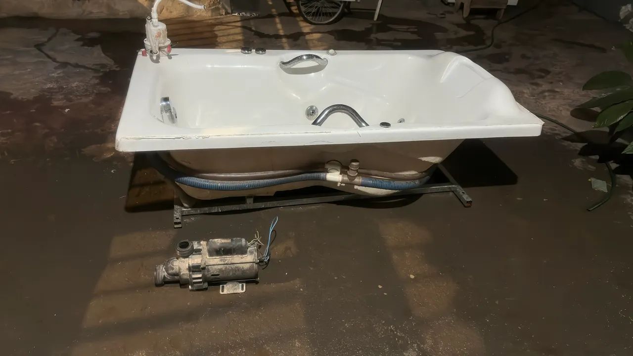 Banheira Hidromassagem Completa com Bomba e Aquecedor!!! Passo cartão 
