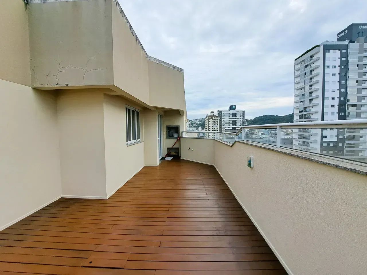 Cobertura para venda com 3 Quartos sendo 1 suíte  São José SC - Foto 4