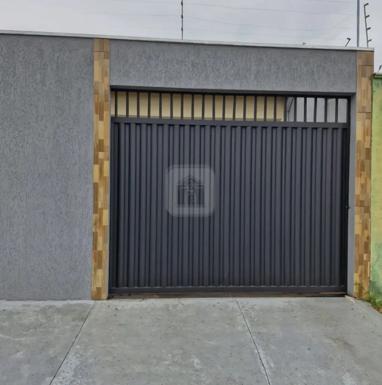 Casa para venda no bairro Jardim Holanda.