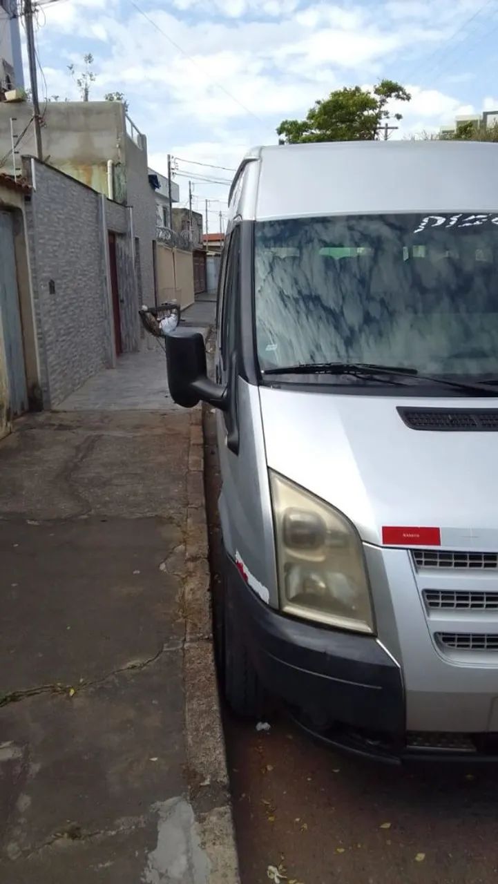 Ford Transit TRANSIT Furgão 2.2 TDCI Longa Diesel 2013