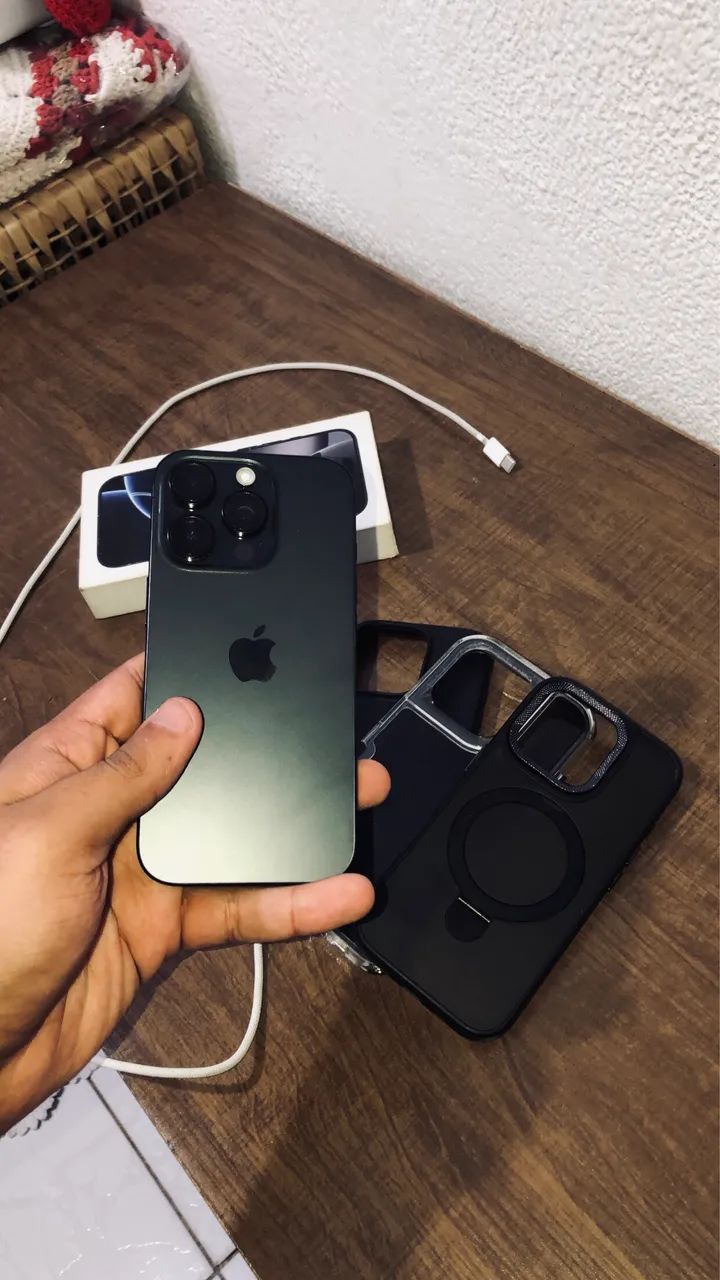 IPHONE 16 PRO BLACK 128gb + CARREGADOR ORIGINAL