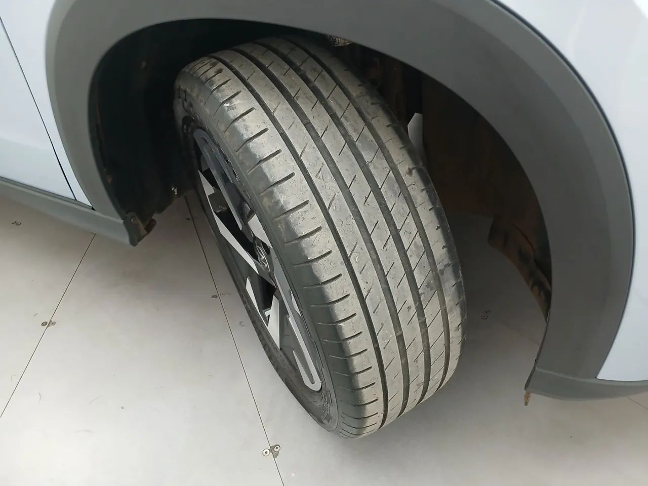 Volkswagen Tera High 1.0 170 TSI Flex 12V 5p Aut, foto 13 de 18