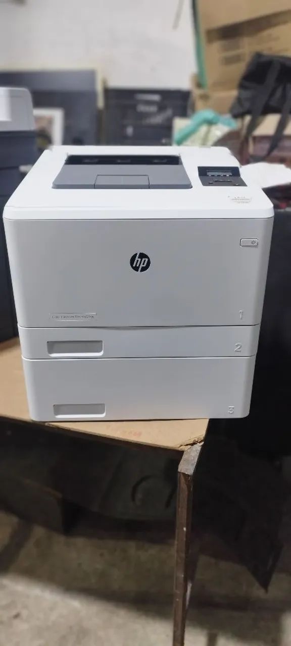 impressora a laser colorida HP Color LaserJet Pro M452dn.  - Foto 2