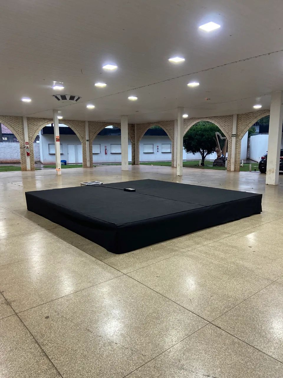 Locação de palco praticável  - Foto 4