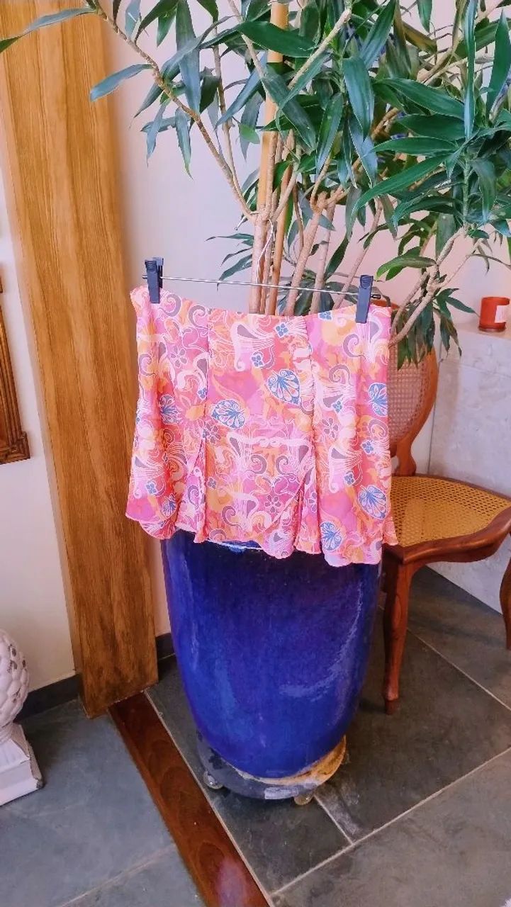Saia Curta Estampa Artsy da Le Lis Blanc - Foto 2