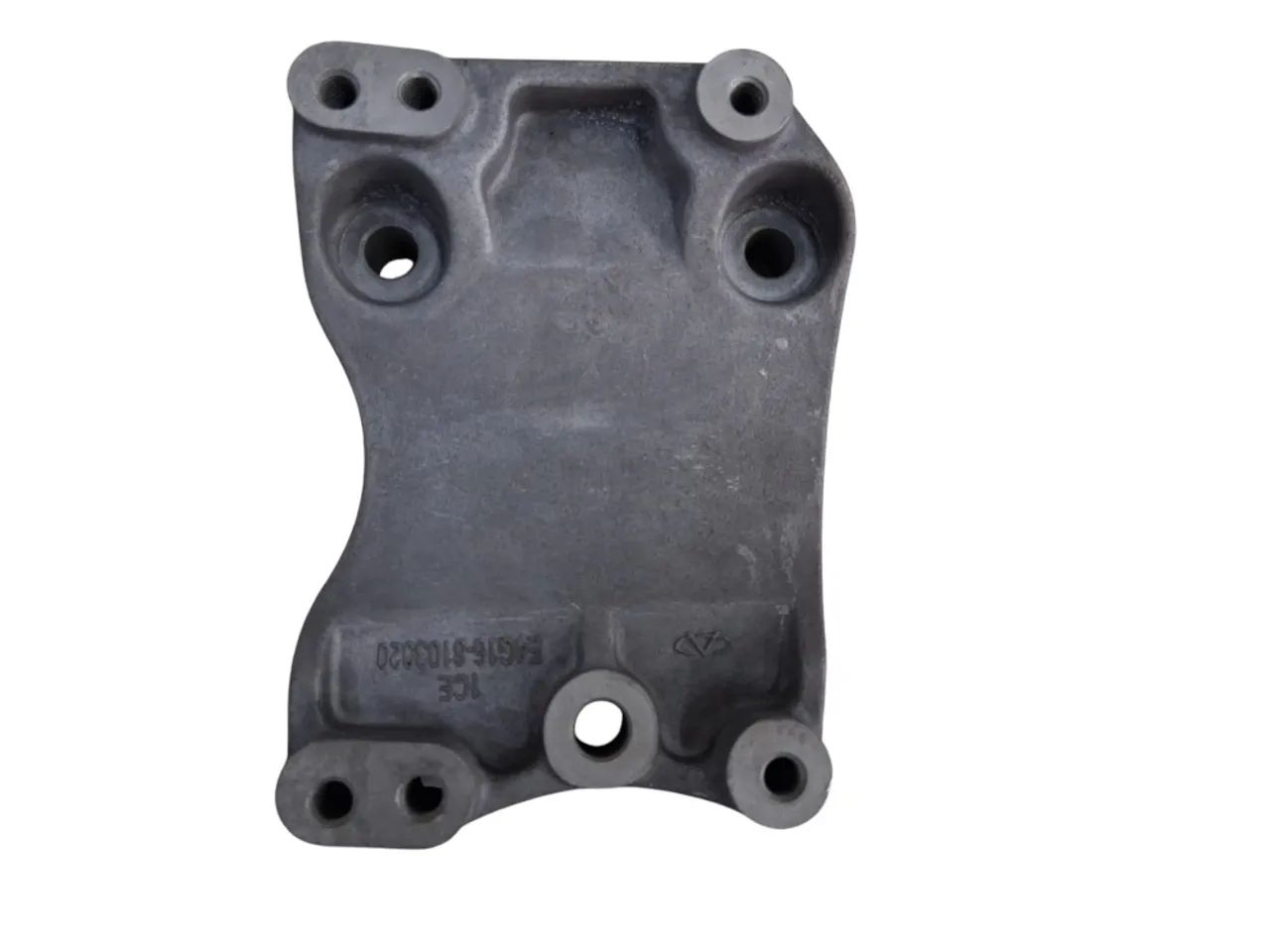 Suporte compressor Chery Arrizo 5/6 Tiggo 5 E4G168103020 - Foto 3
