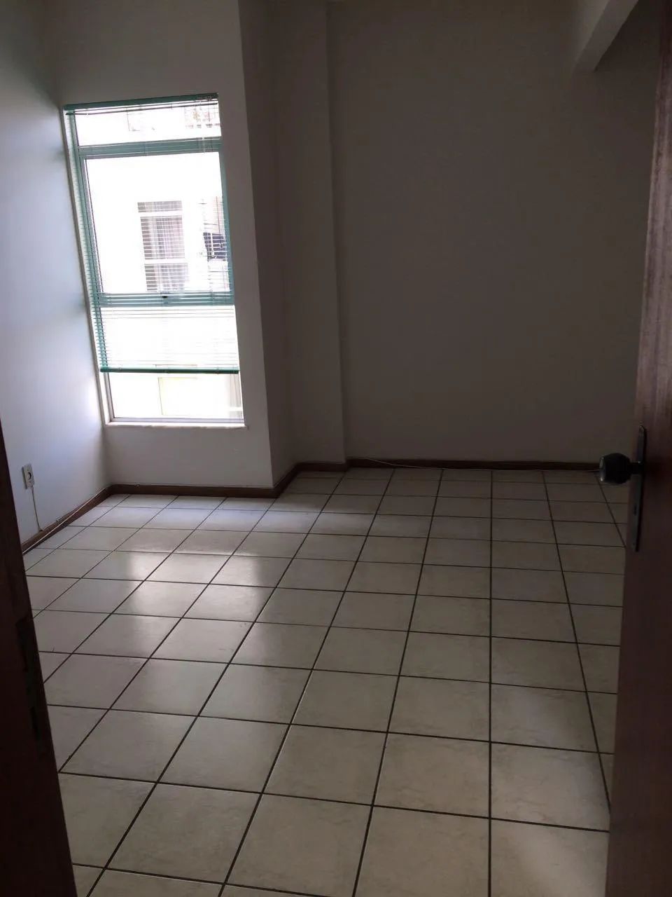 Apartamento Quarto e Sala Garagem Centro - Foto 5