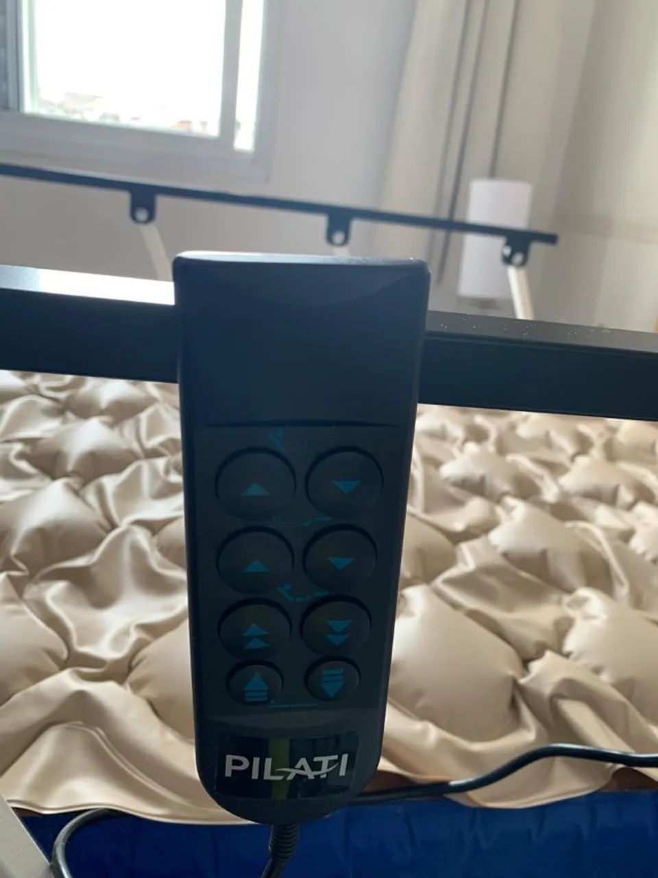 Cama Pilati Motorizada (Madeira) - POUCO USO - Foto 2