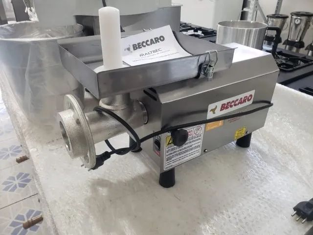 MOEDOR DE CARNE BOCA 8 - BECCARO