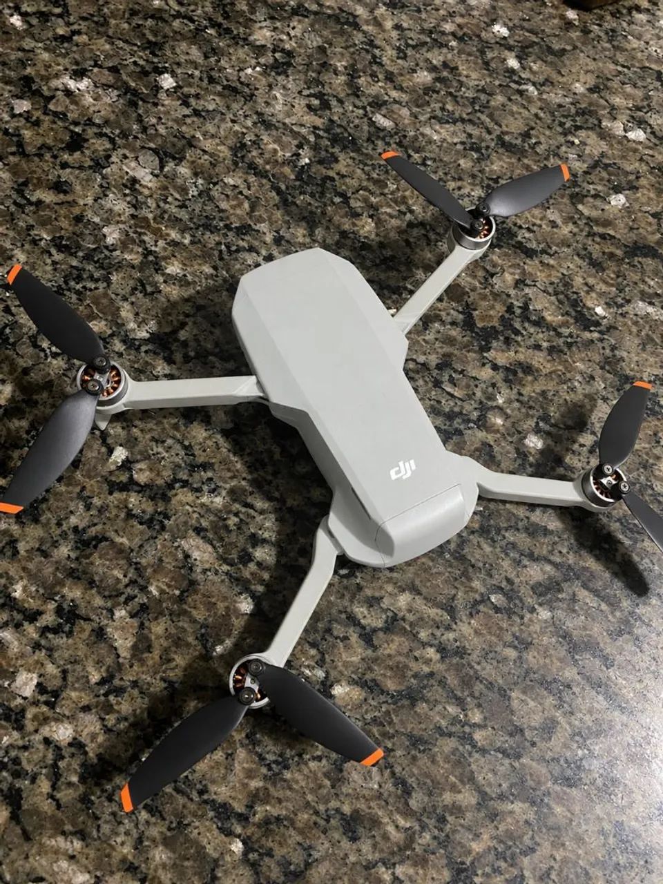 Drone DJI mini SE fly more combo - Foto 2