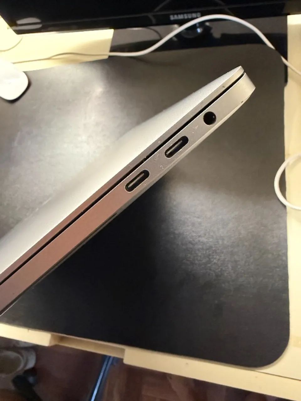 MACBOOK PRO 15" (2018) / Intel Core i9 6 núcleos 2.9 GHz  - Foto 3