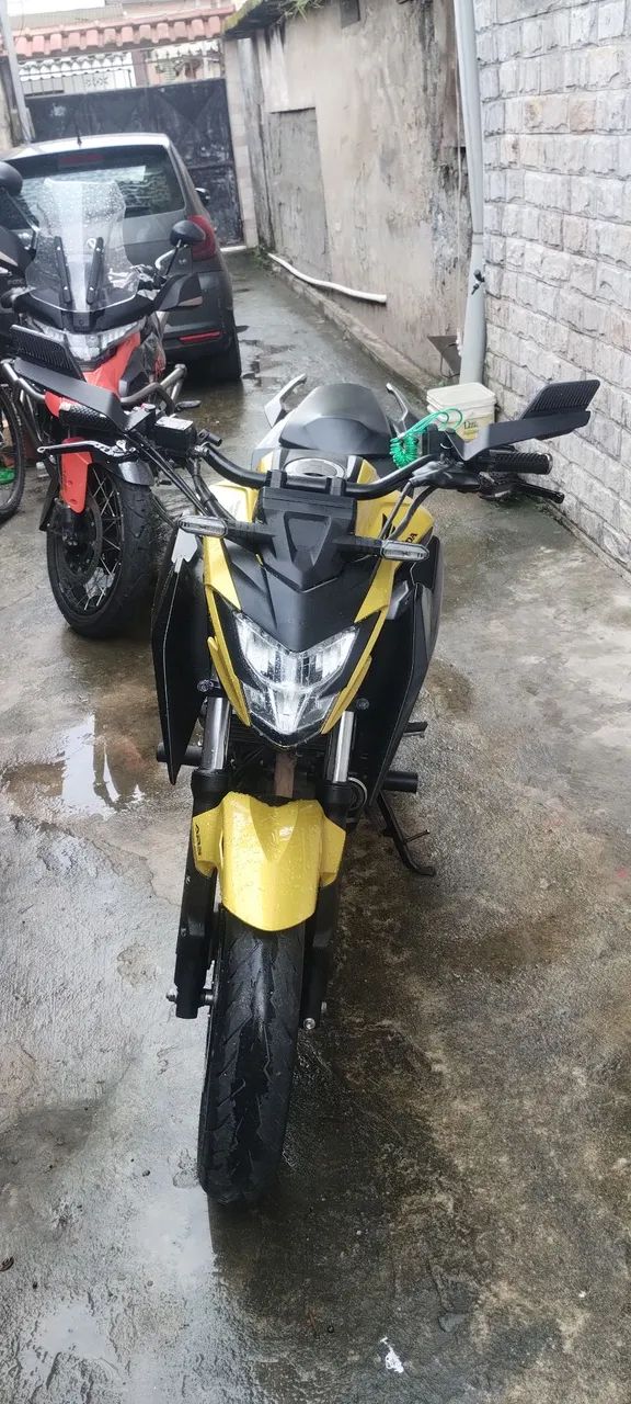 Cb 300f 24 com ABS Dourada Linda - Foto 2