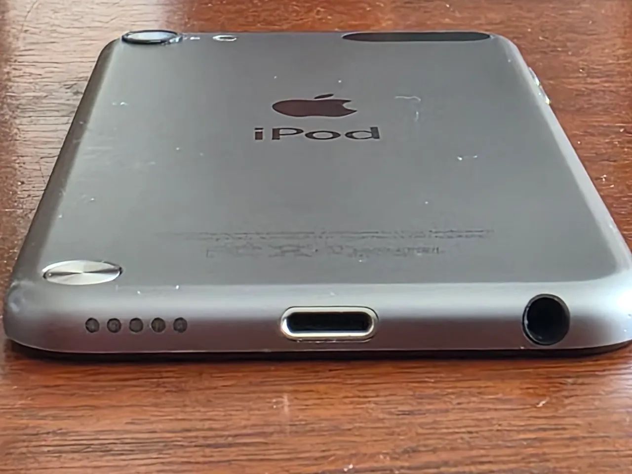 iPod Touch 64Gb em perfeito estado - Tablets e E-Readers