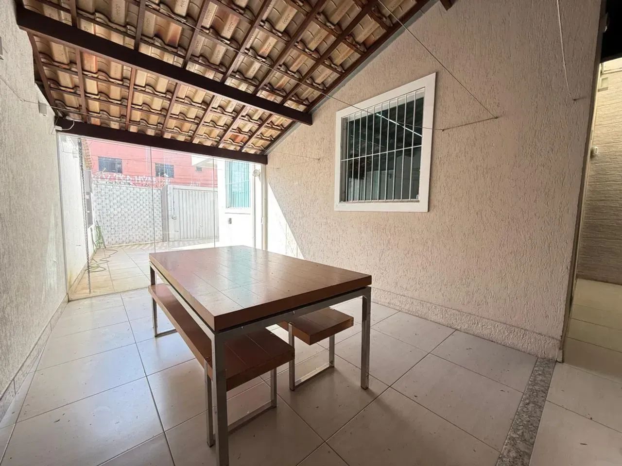 Casa geminada com 2 quartos sendo 2 suítes 3 banheiros 3 vagas - Foto 5
