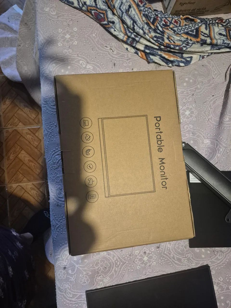 Monitor portatil de 15,6 polegadas 60hz com pequeno detalhe na tela - Foto 5