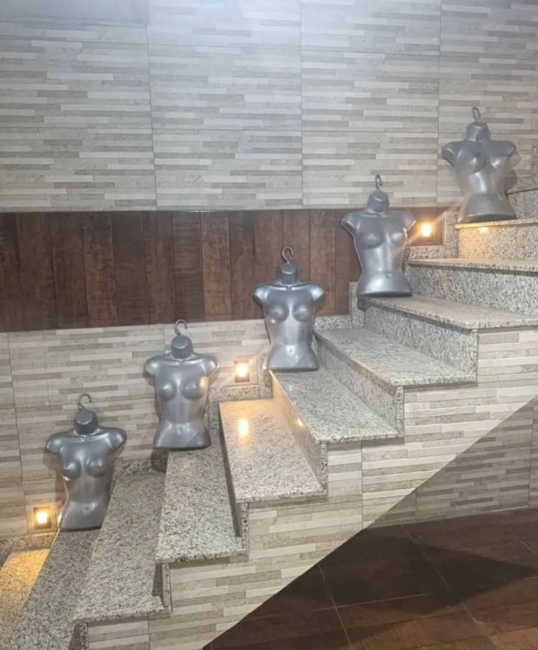 Busto manequim cabide (itens de loja)