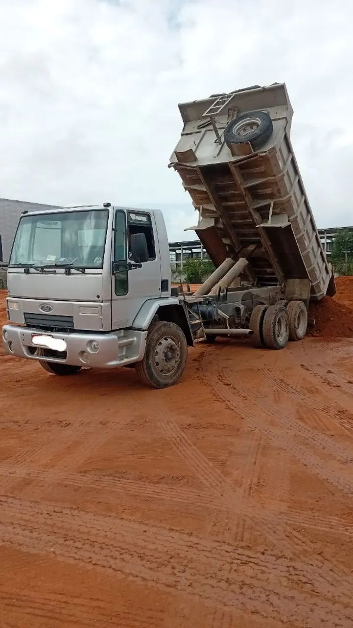 Vende-se materiais como Areia, Piçarra e Aterro 12 m³ - Foto 2