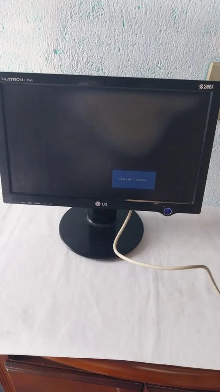 Monitor LG Flatron Ll177WS Preto