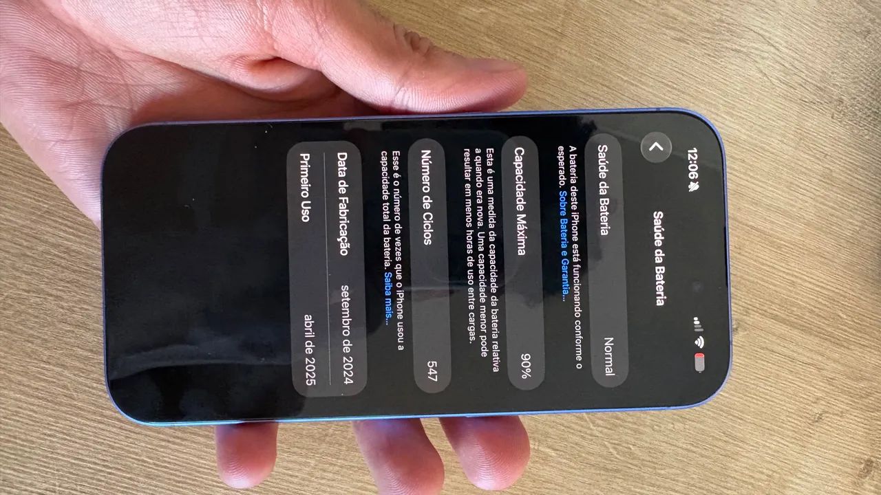 IPhone 16 azul - Foto 4