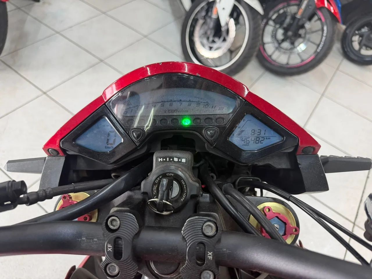 cb 1000 R ano 2013 muito nova - Foto 3