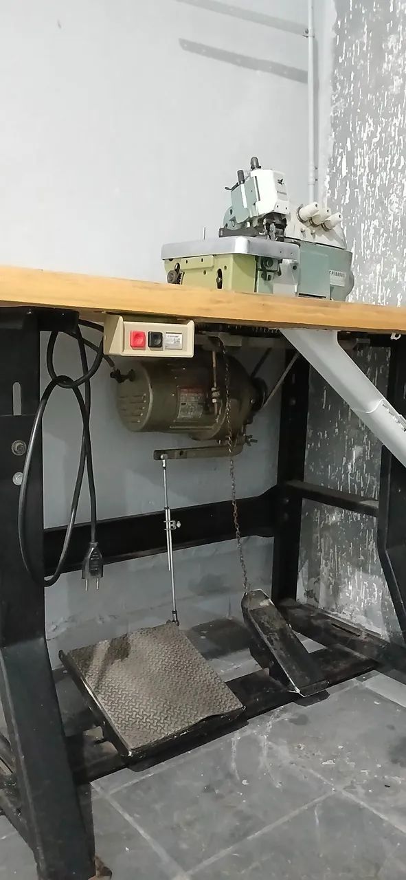 Máquina Overloque Industrial Pegasus L52-54 Completa - Funcionando Perfeitamente - Foto 2