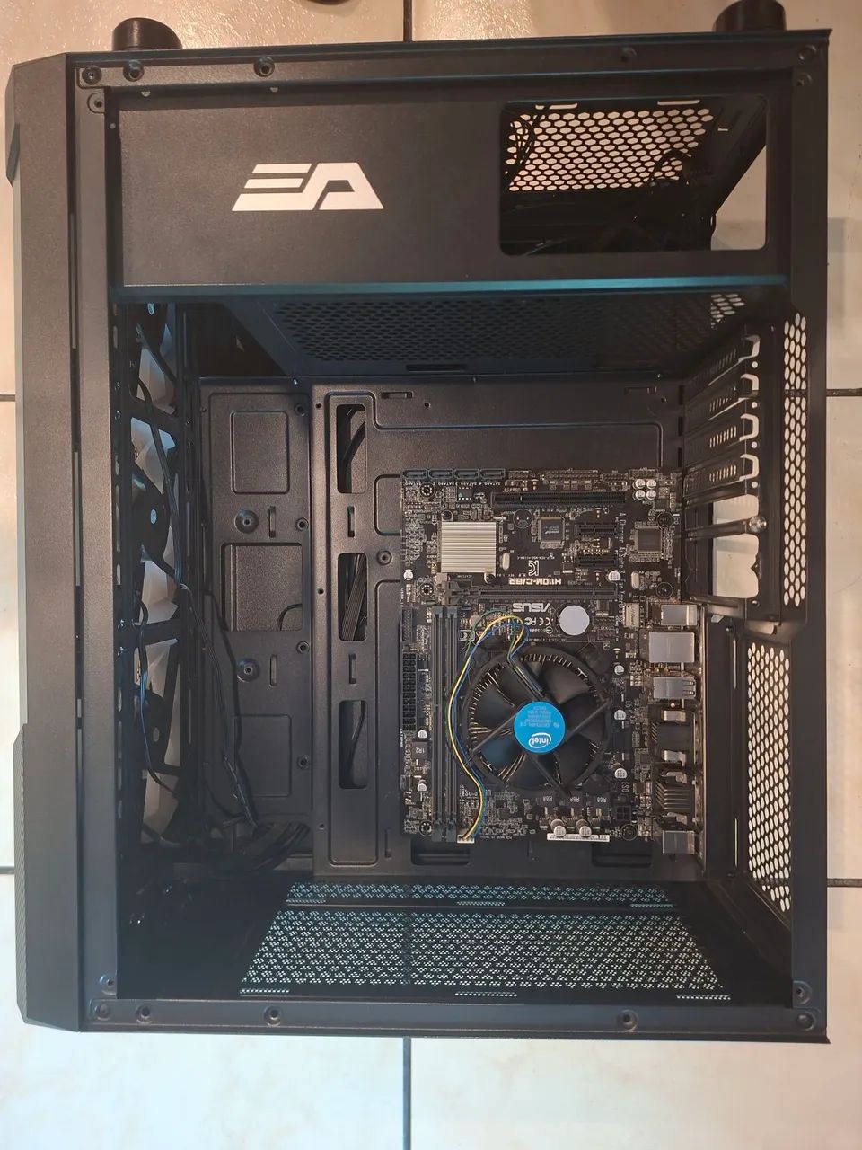 Gabinete com 3 fans + Kit i5 6500 + H110M 