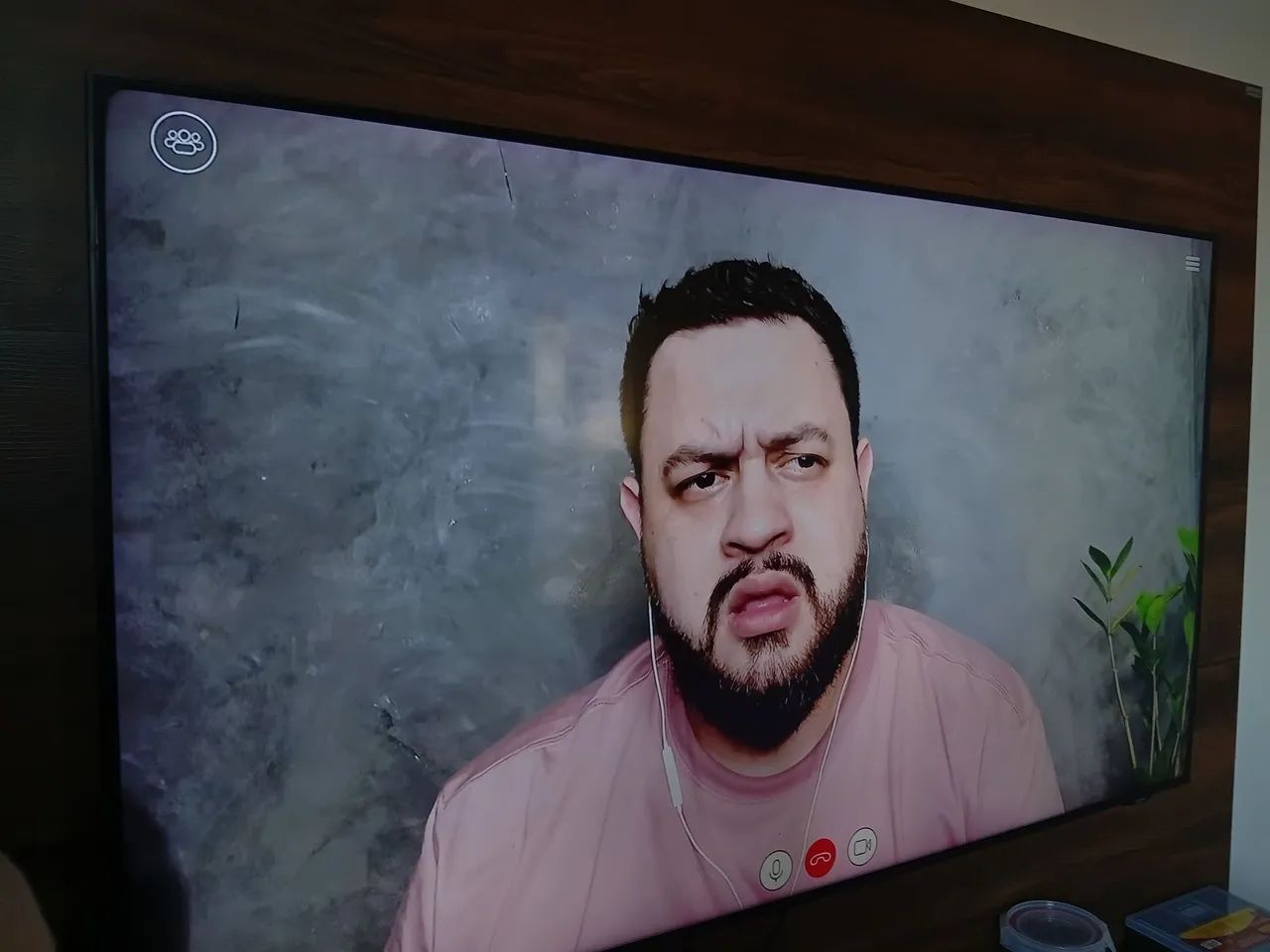 Smart TV 55 pol Samsung com cabo e controle - Foto 2