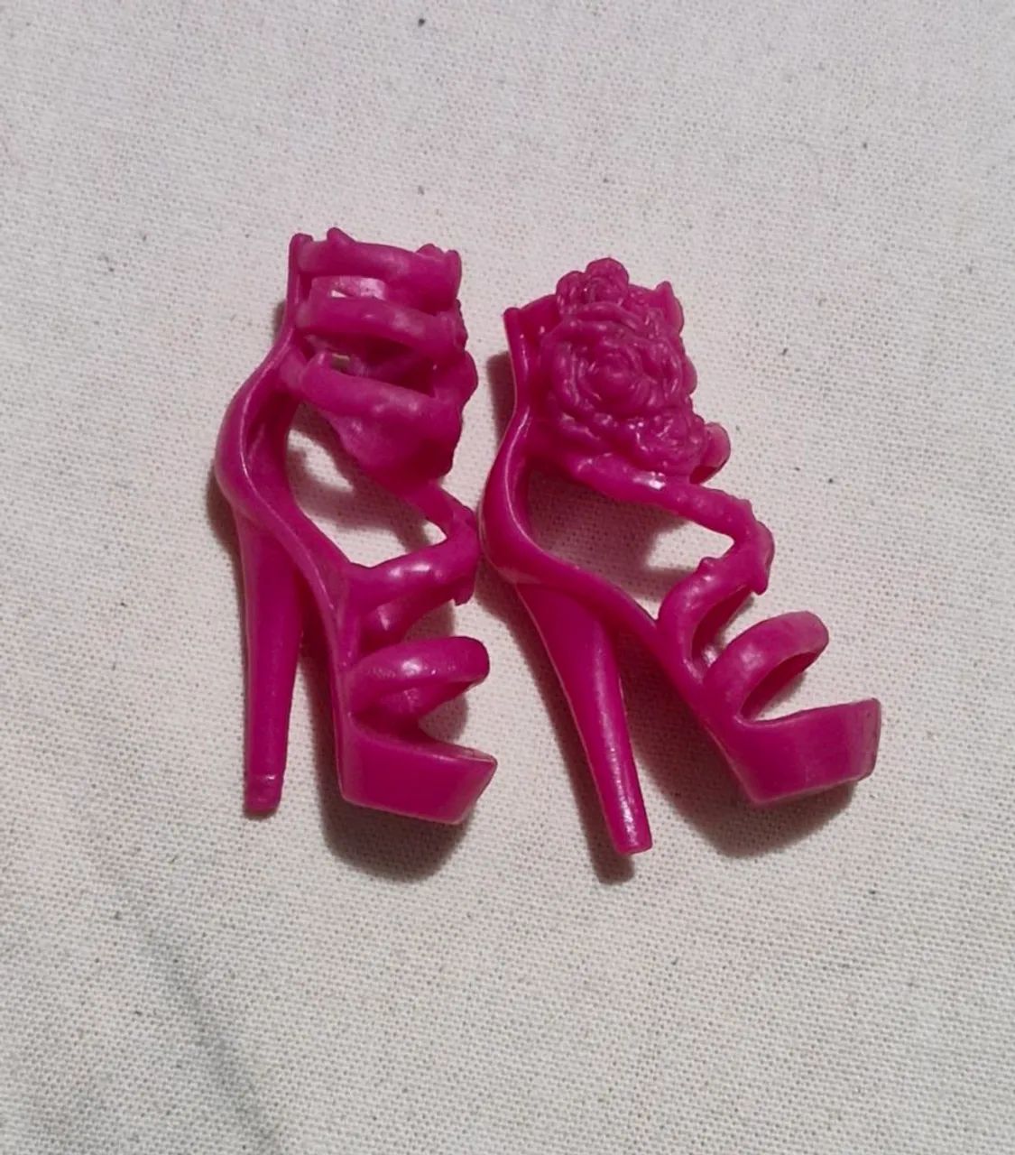 Sapatos Ever After High Briar Beauty