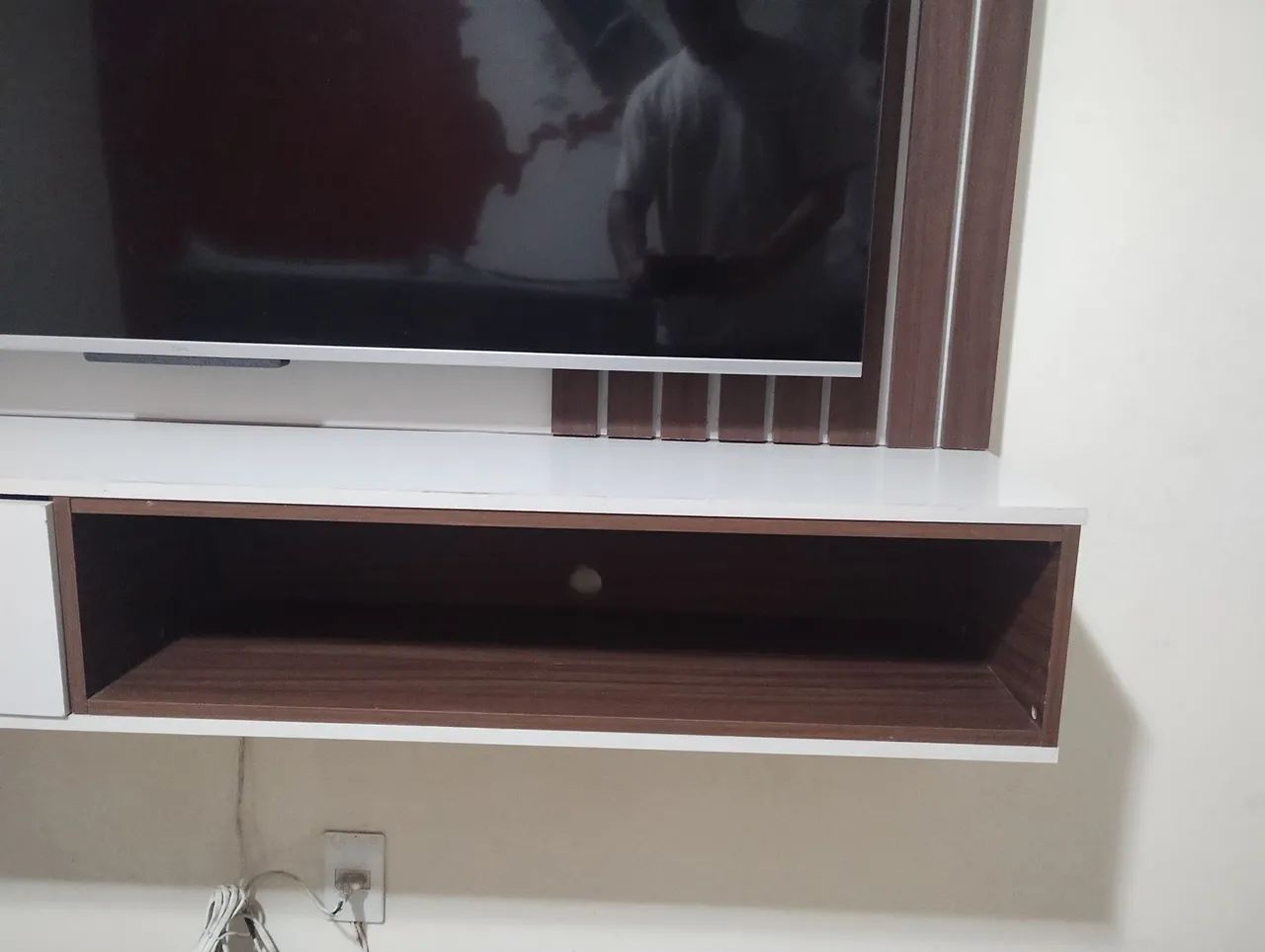 Painel suspenso pra tv até 65 polegadas  - Foto 4