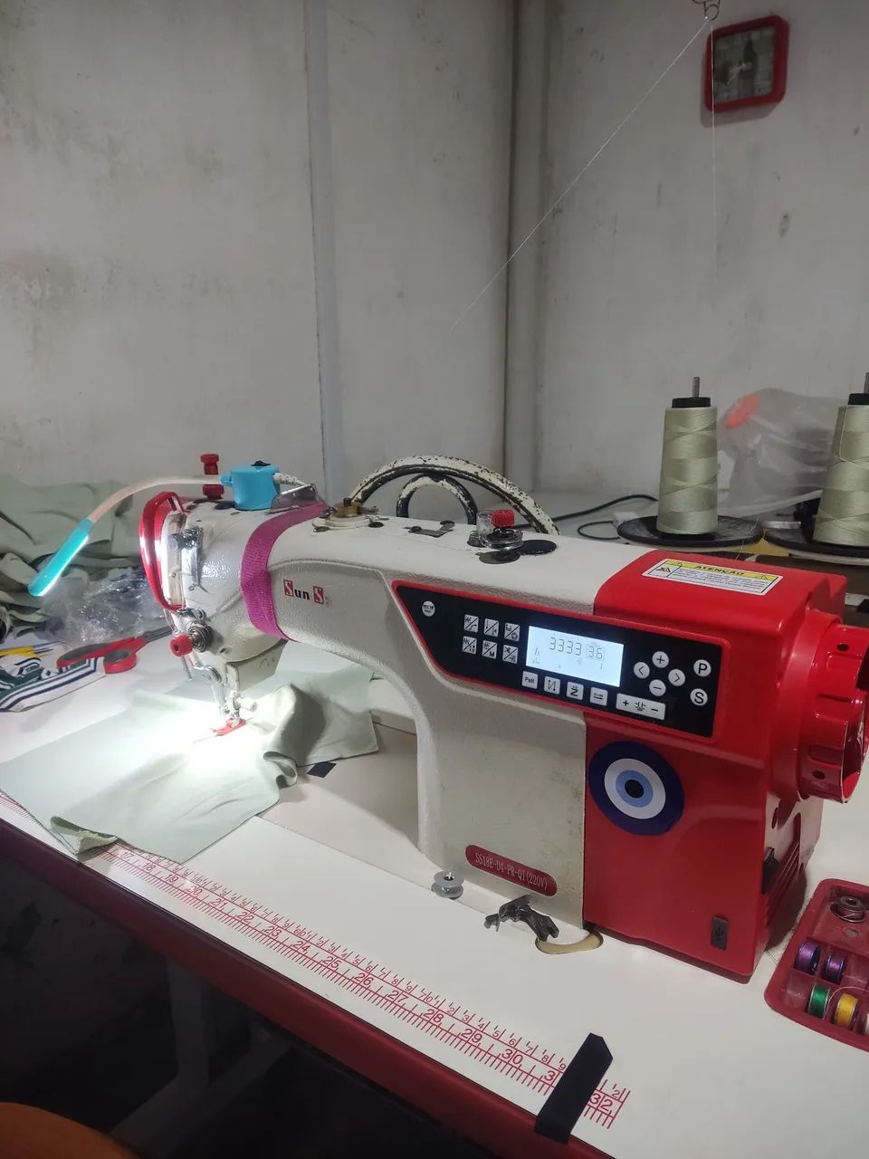 Preciso de costureira