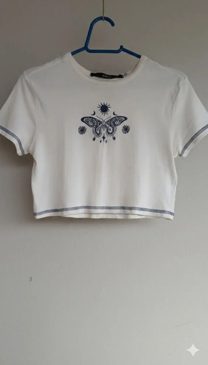 blusa cropped borboleta