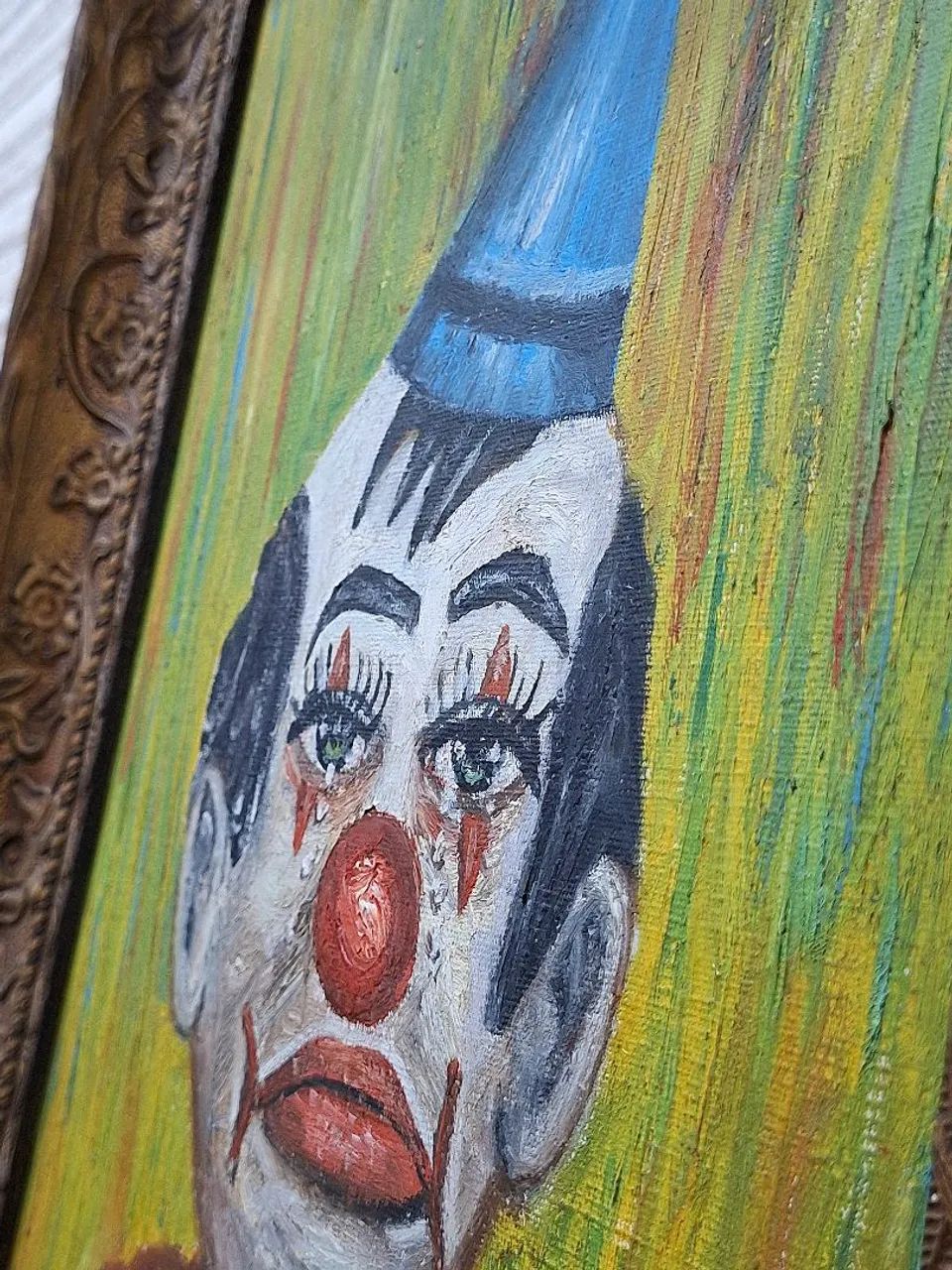 Antigo quadro Pierrot em pintura a óleo com moldura ornamentada