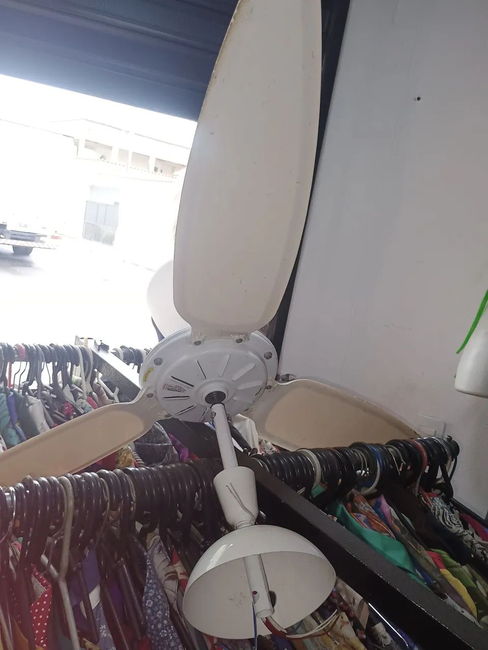 Ventilador de teto 