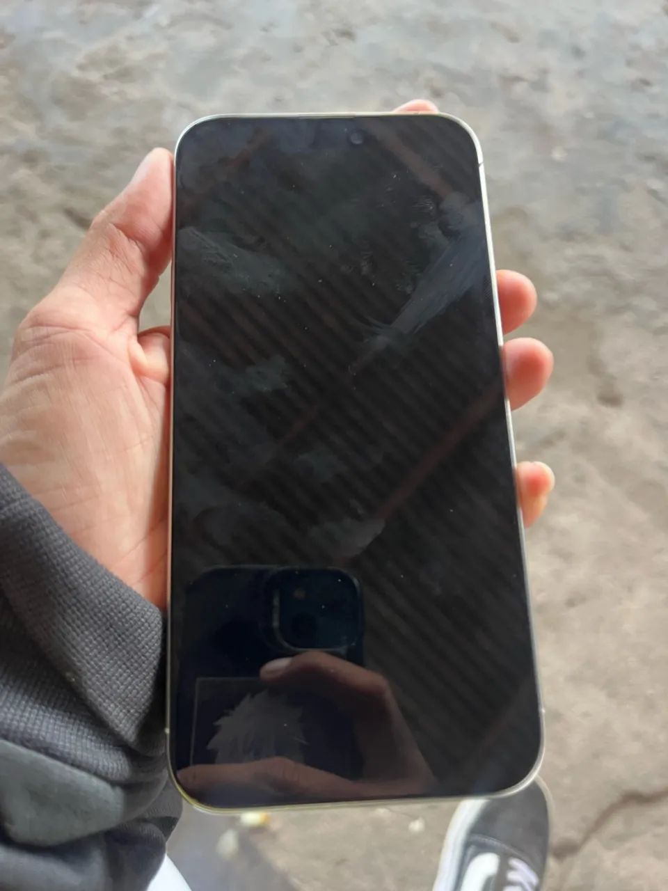 iPhone 16 pro - Foto 2