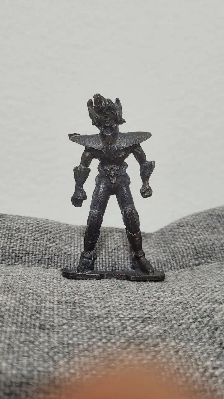 【未開封】 投資の神様 春 2010年 CD-ROM付き Miniatura Saint Seiya de Pégaso Fujifilm Cavaleiros do Zodíaco