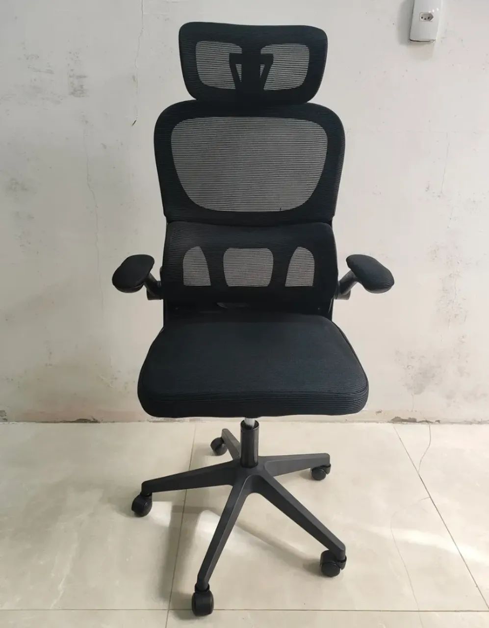 Cadeira de Escritório Ergonômica - R$ 450