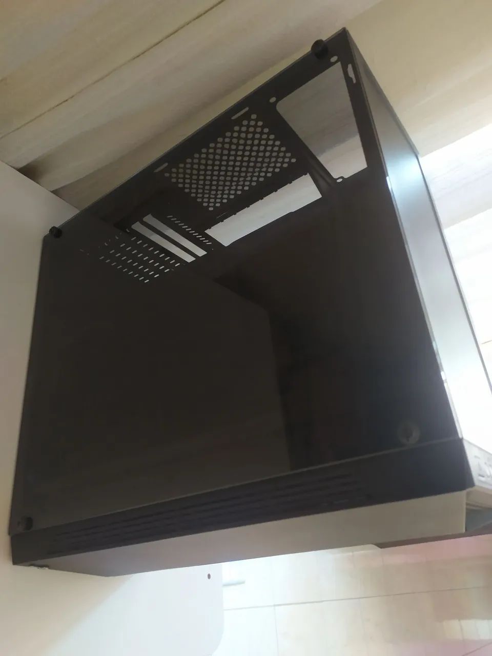 Gabinete gamer aerocool split rgb mid tower - Foto 4