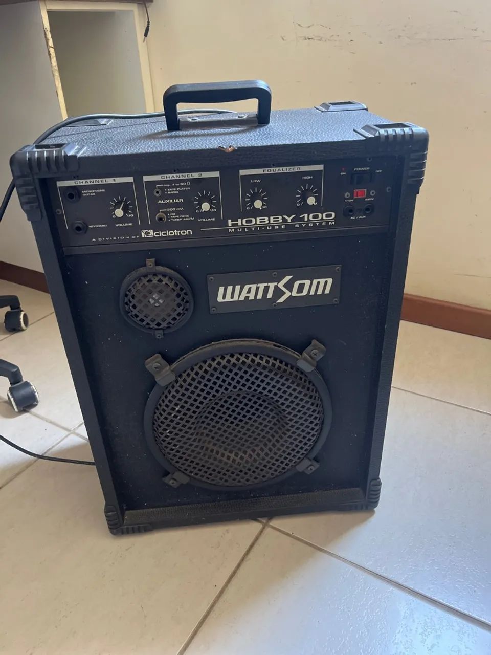 Caixa amplificadora hobby 100 multi system 