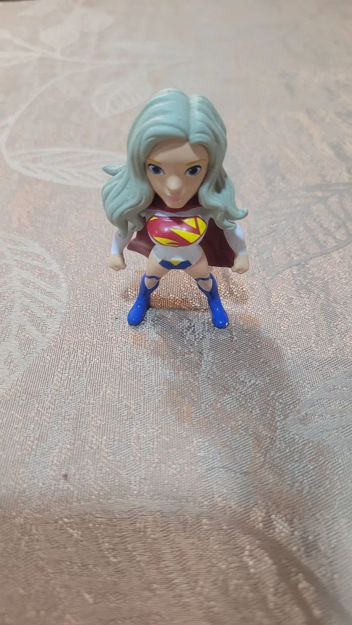 Metal die cast mulher maravilha - Foto 3