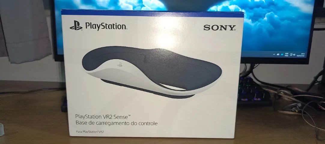 PlayStation VR2 (PSVR2) + Base de Carregamento - Estado de Novo