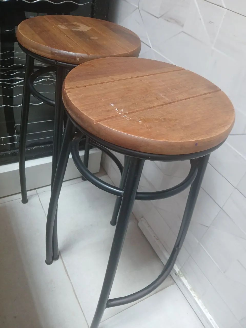 Banquetas em madeira e ferro tipo Bistro 