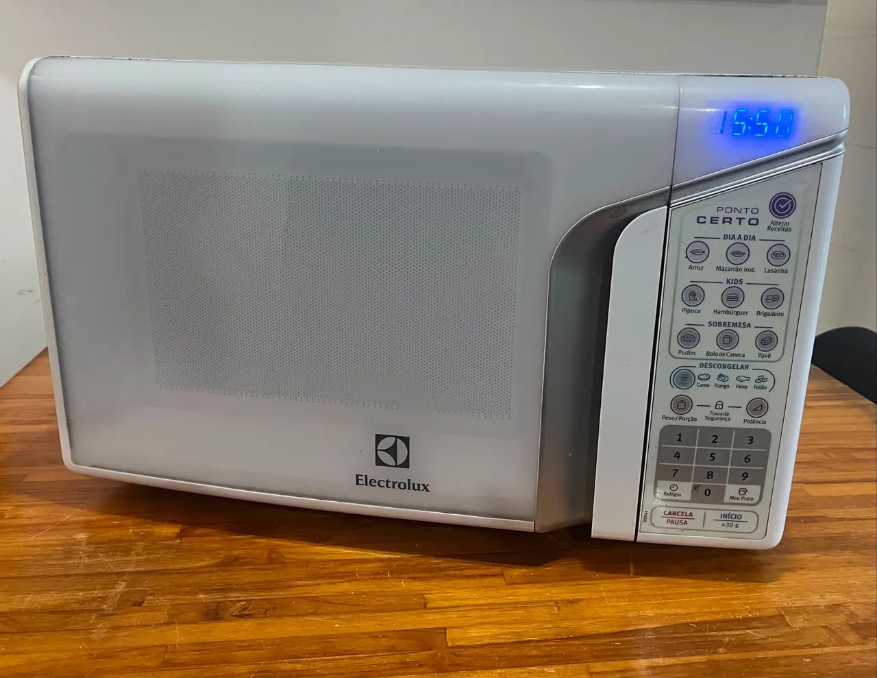 MICROONDAS ELETROLUX BRANCO 220V