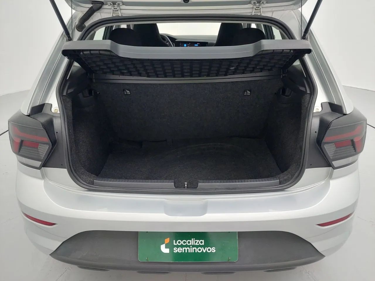 Volkswagen Polo Track 1.0 Flex 12V 5p, foto 9 de 18